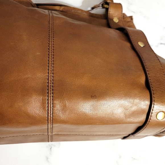 HOBO Versatile Tofee Colored Leather Shoulder Bag - Picture 8 of 10